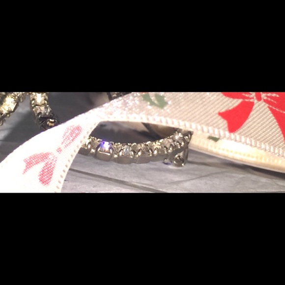 Vintage trumpet rhinestone brooch, sparkles! EUC - Picture 7 of 16